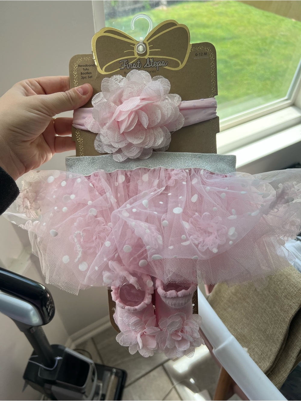 Pink Tulle Headband, tutu, & bootie set for Babies